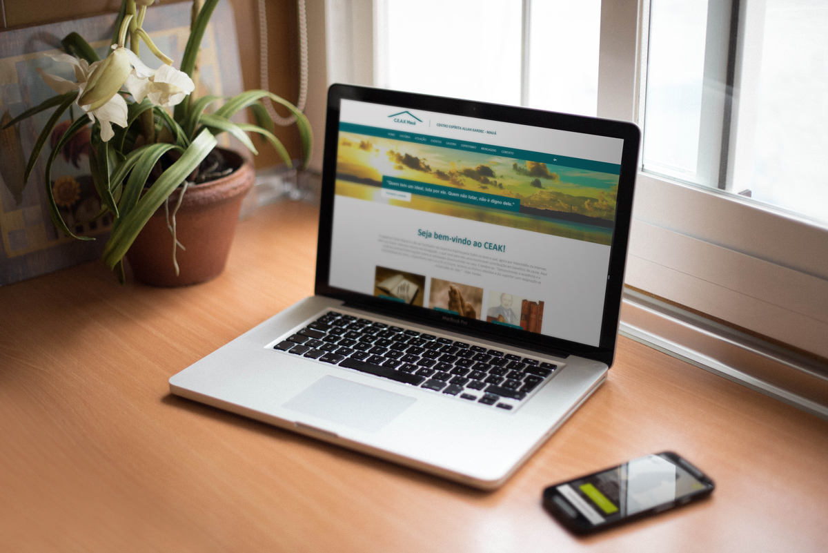 C.E.A.K website projetado e desenvolvido por ViragStudio