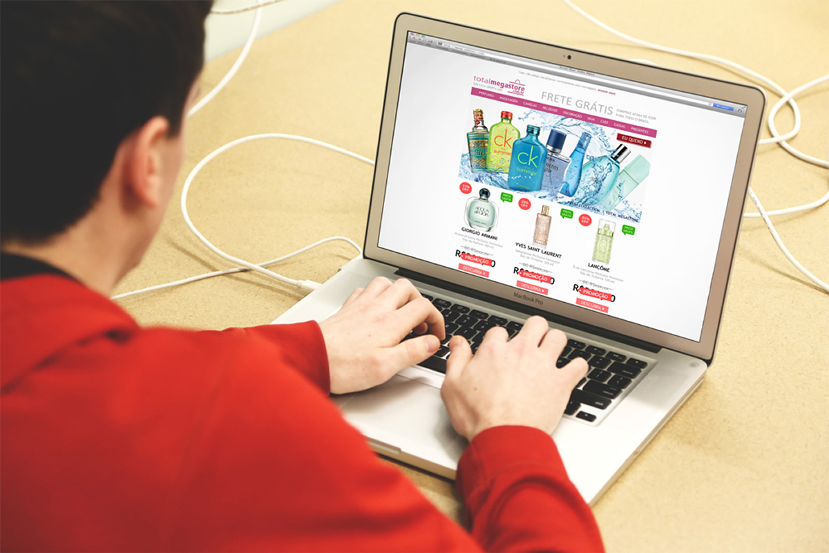 Total Megastore mala direta projetado e desenvolvido por ViragStudio